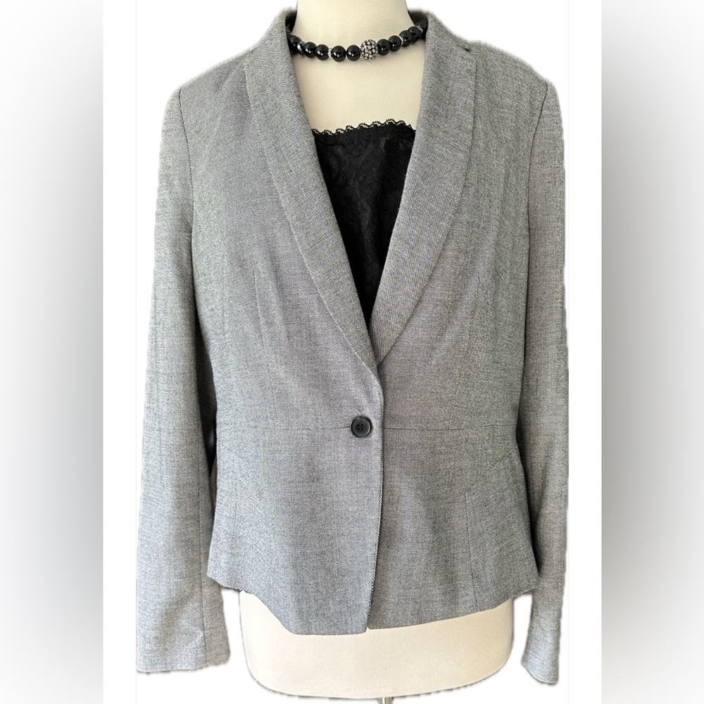 Size 14 suit jacket.